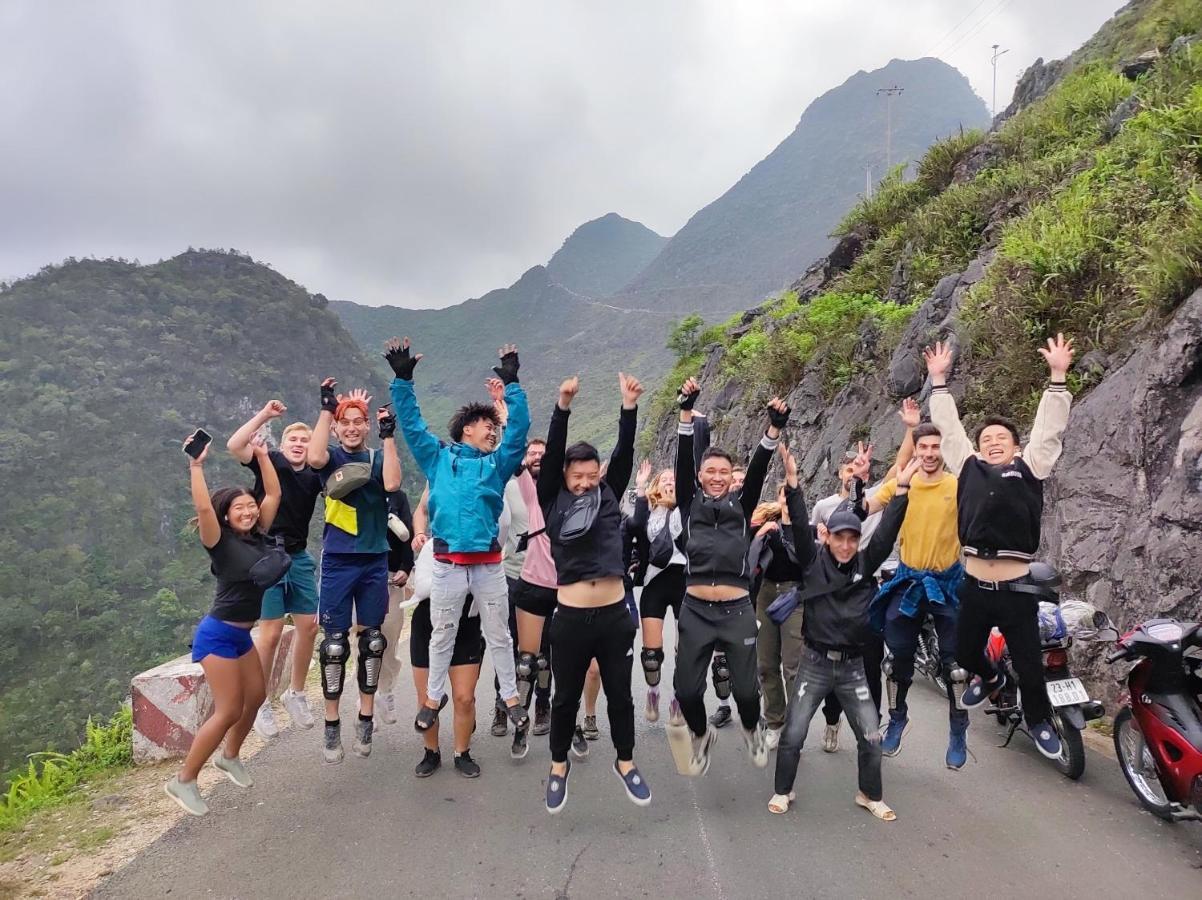 Bong Hostel Ha Giang Loop Bagian luar foto